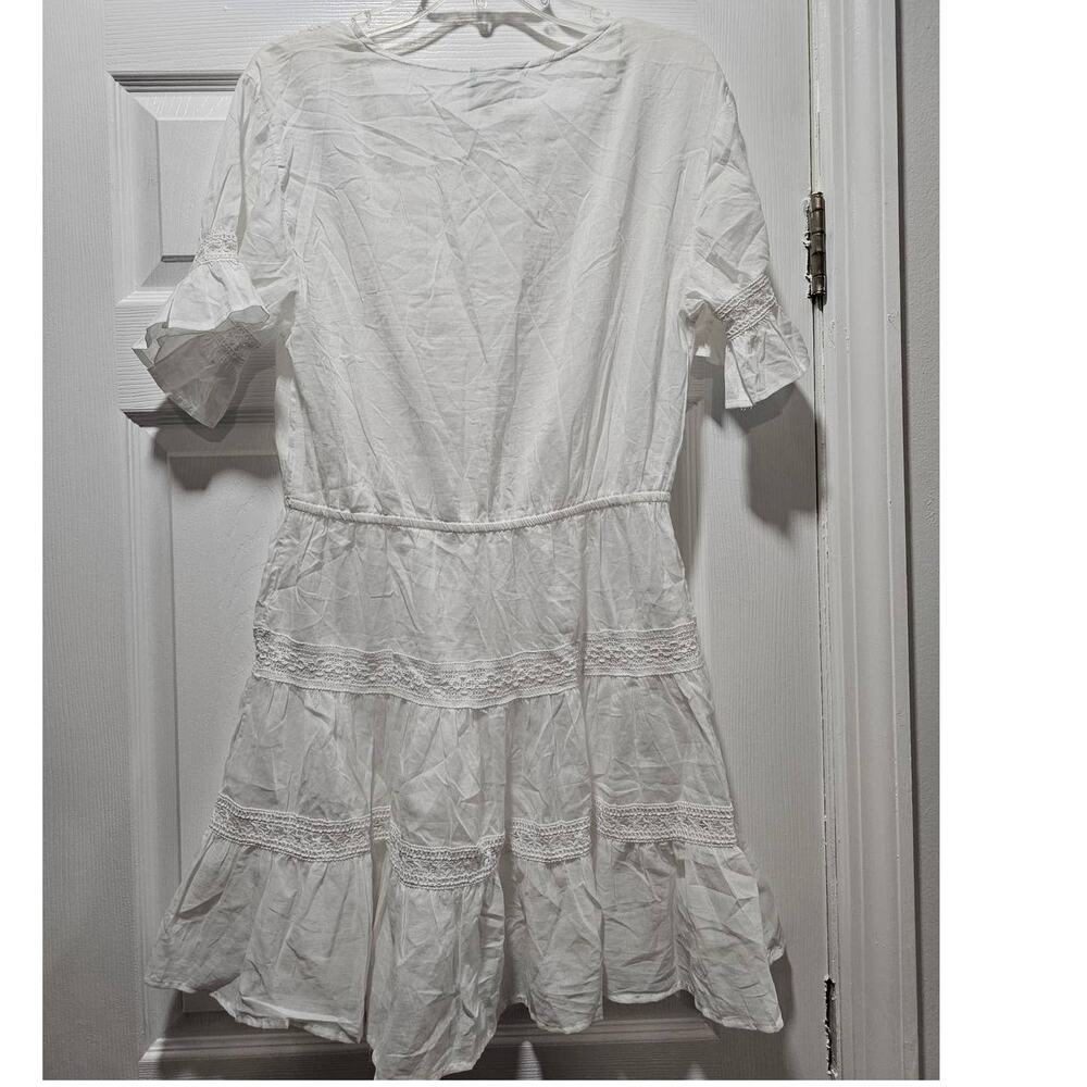 True Destinations Cover up - Size Medium- White - New - Picture 2 of 2